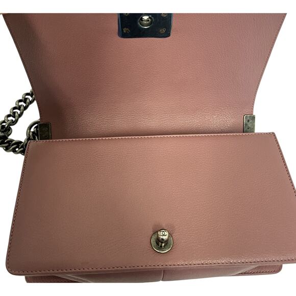 CHANEL Pink Leather Quilted Flap CC Logo Accent Medium Duo Boy Crossbody Bag - Picture 11 of 14